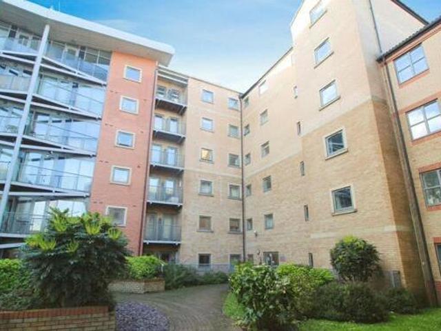 House for sale in Lakeside, South Yorkshire