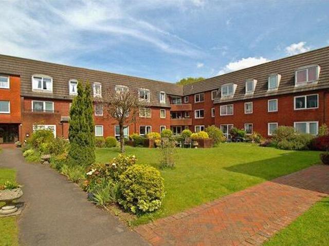 House for sale in Tricketts Cross, Ferndown