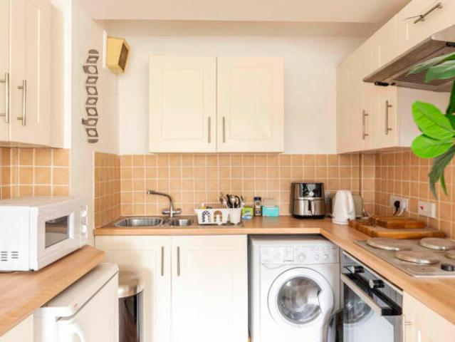 Flat for sale in Clifton, Bristol
