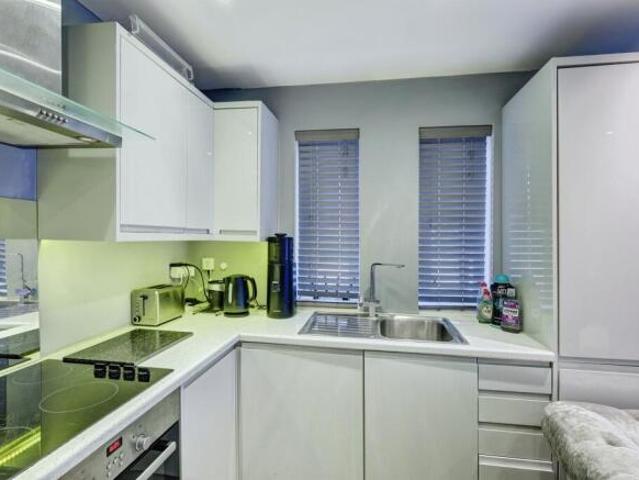 Flat for sale in Moulton Park, Northampton