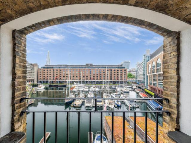 Flat for sale in Tower Liberty, Whitechapel