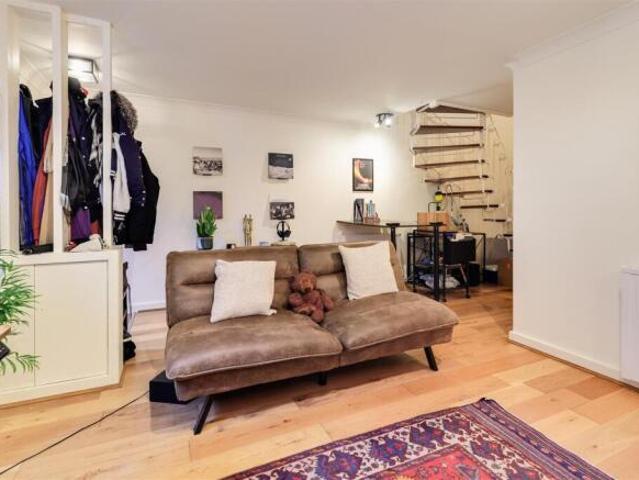 Flat for sale in The Kite, Arbury
