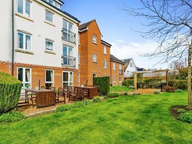 House for sale in The Butts, Kent