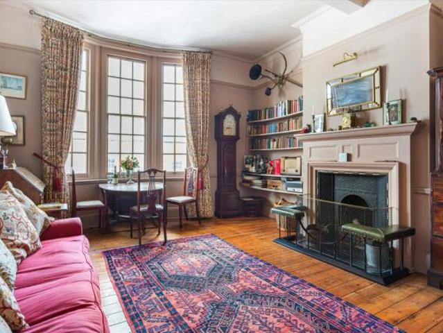 Flat for sale in Cat Hill