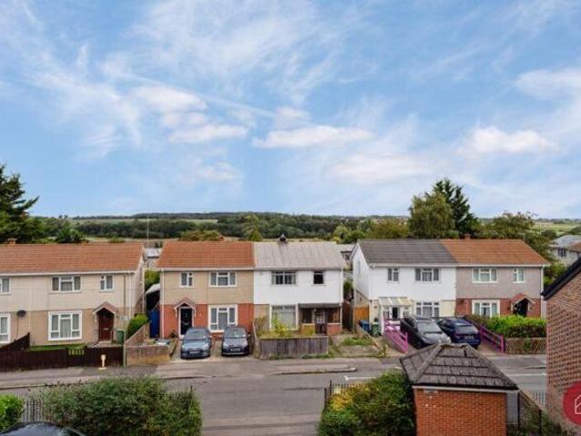 Flat for sale in Barton, The Slade
