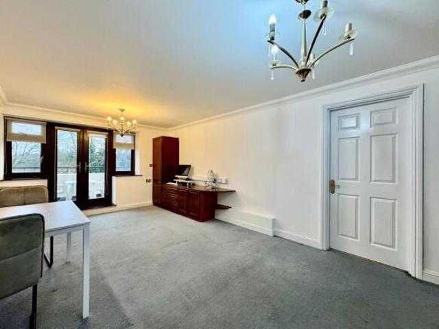 House for sale in Edgware, Greater London