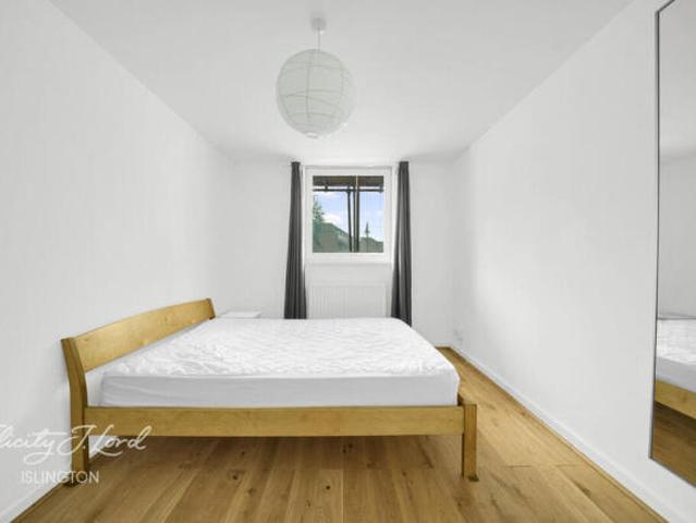 Flat for sale in Cat Hill
