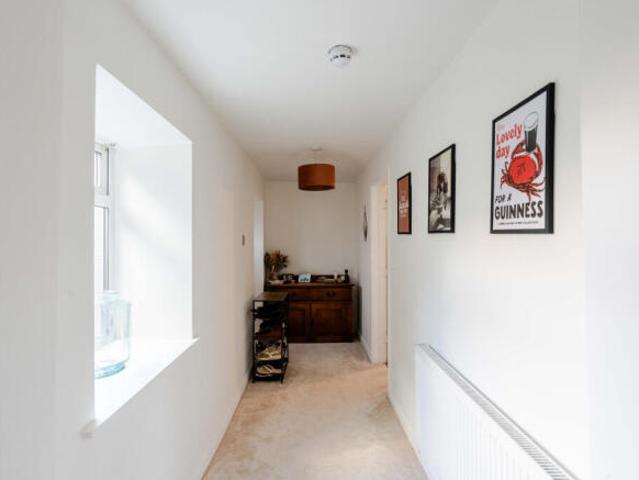 Flat for sale in South Lane, West Yorkshire