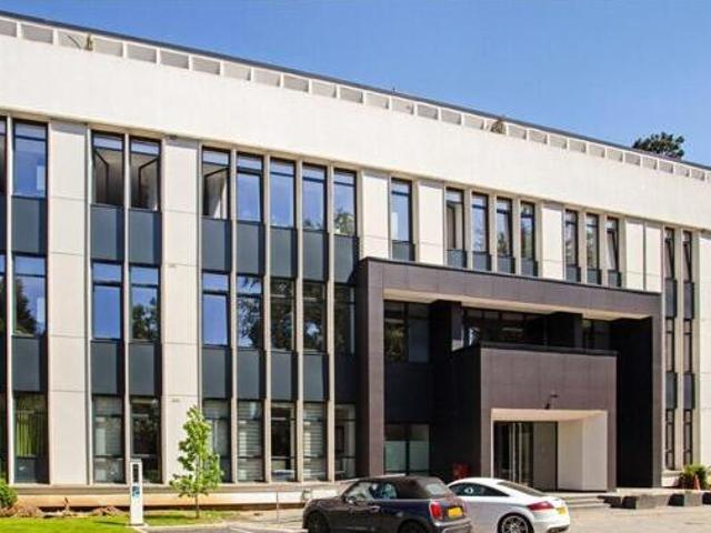 House for sale in Lower Green Esher, Blackhills