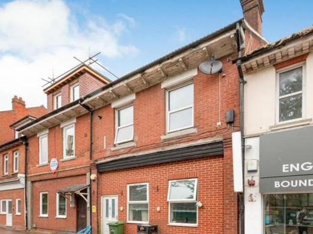 House for sale in Farnborough, Rushmoor