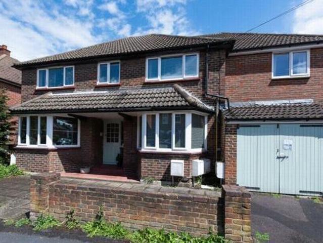 House for sale in Farnborough, Hampshire
