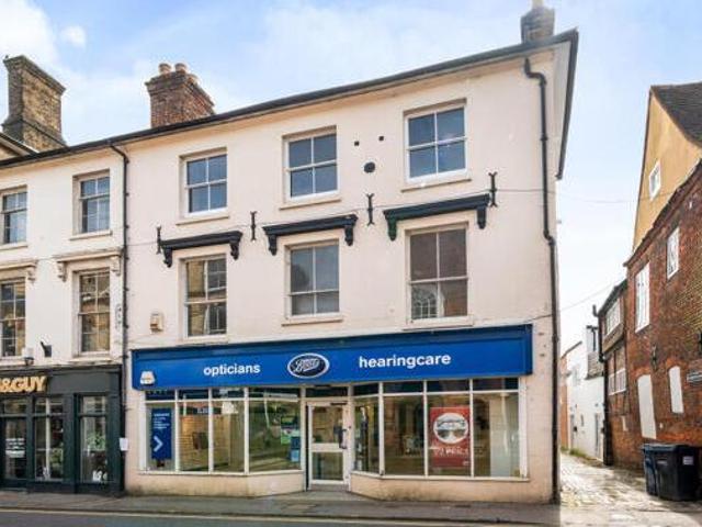House for sale in Fole, Surrey