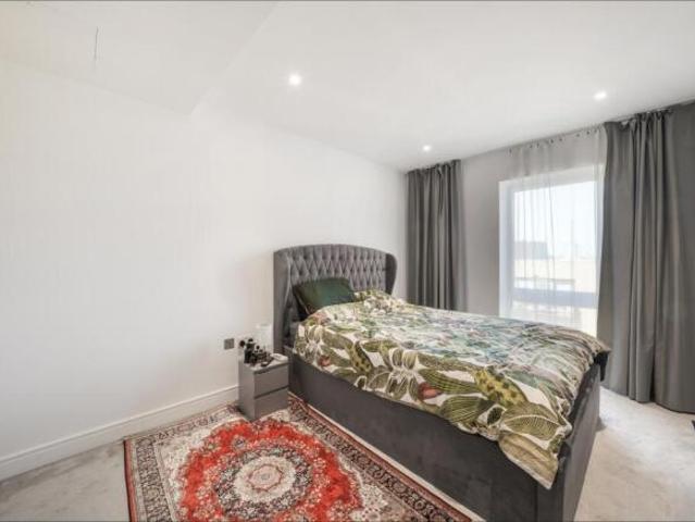 Flat for sale in Cat Hill