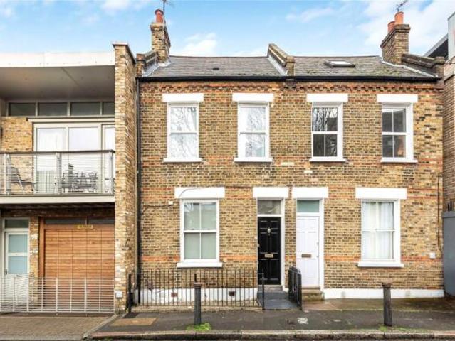 Flat for sale in Cat Hill