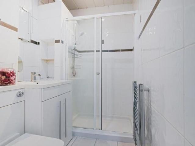 Flat for sale in Dennistoun, Scotland