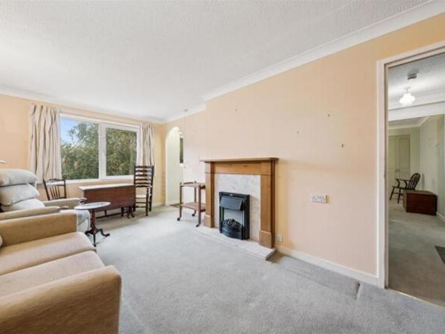Flat for sale in Cat Hill