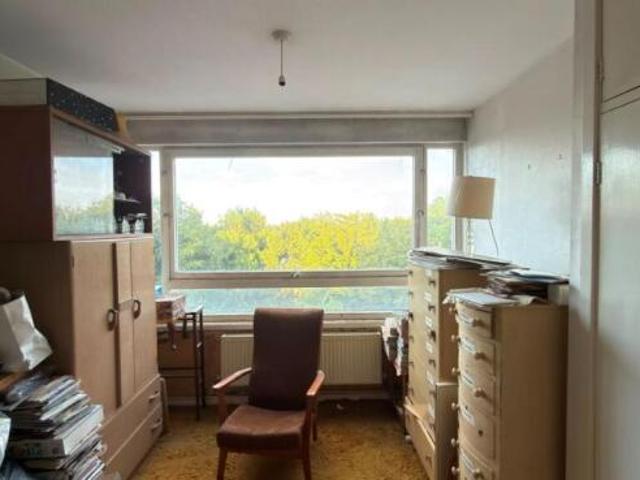 Flat for sale in Bridgefield, Kent
