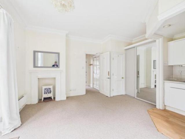 Flat for sale in Arbury, Cambridgeshire
