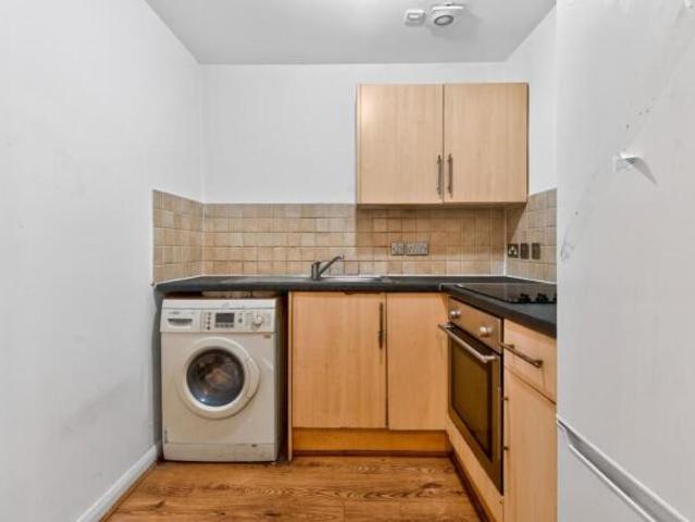 Flat for sale in West Yorkshire