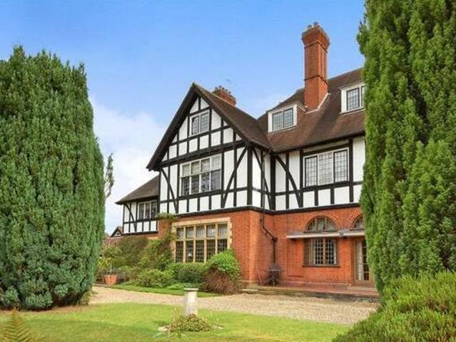 House for rent in Surrey