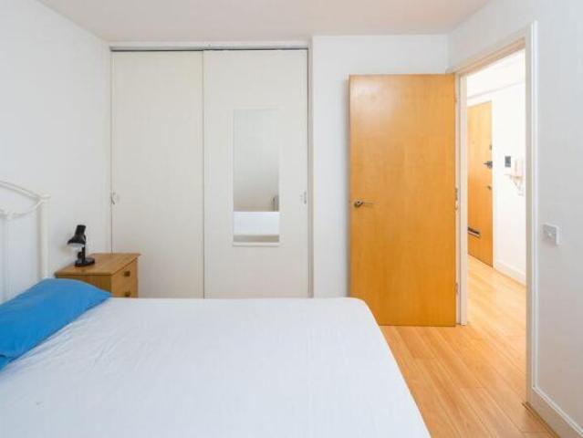 Flat for sale in Cat Hill