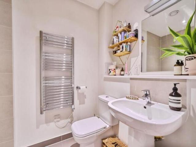 Flat for sale in Walthamstow, Greater London