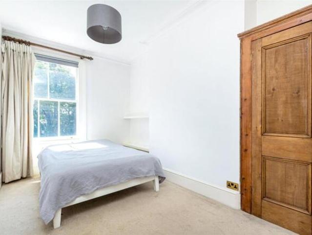 Flat for sale in London Borough of Lambeth, Greater London