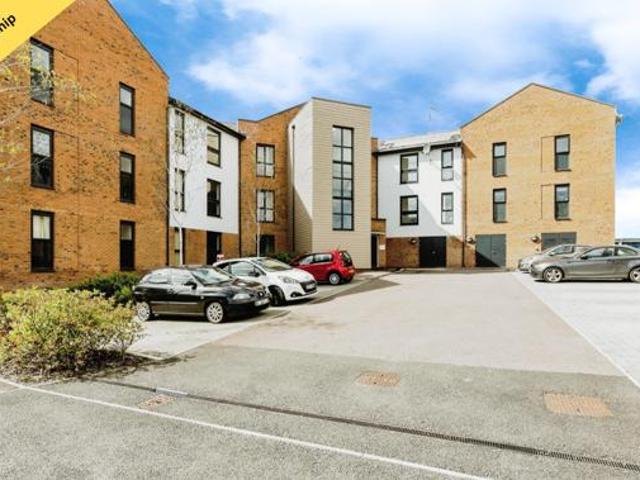 House for sale in Gloucester, Gloucestershire