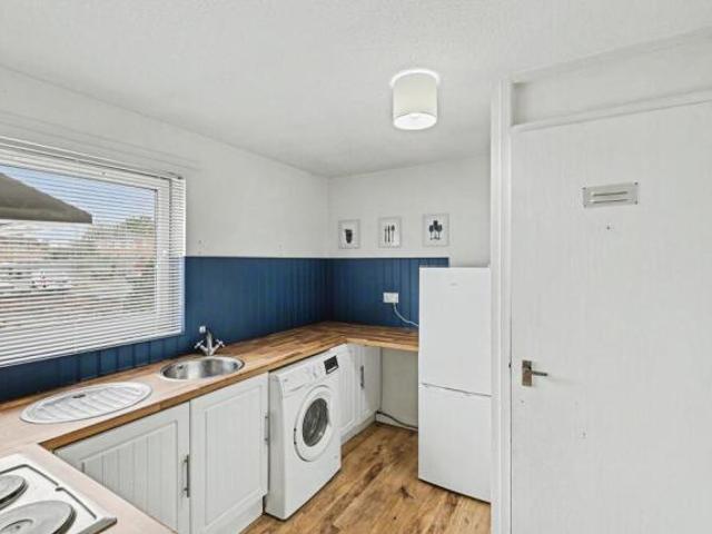 Flat for sale in Northampton, Northamptonshire