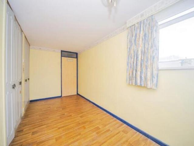 Flat for sale in Barton Stacey, Hampshire