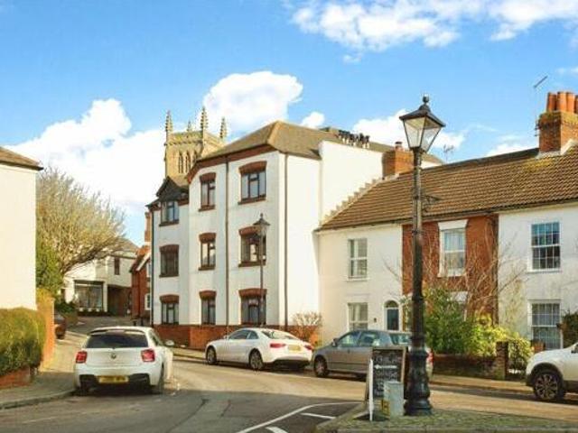 House for sale in Middlecroft, Hampshire