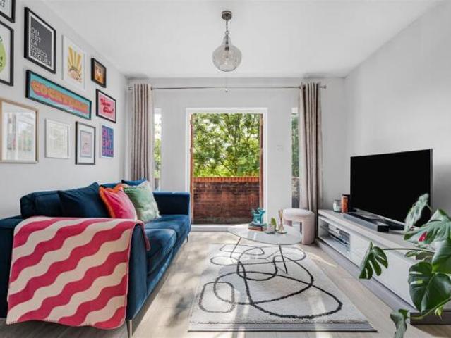 Flat for sale in St Albans