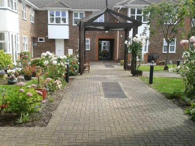 House for sale in Gravesend, Gravesham