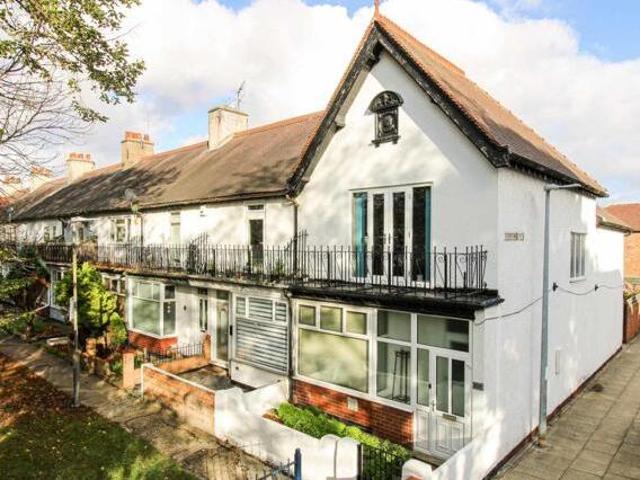 House for sale in Grimsby, North East Lincolnshire