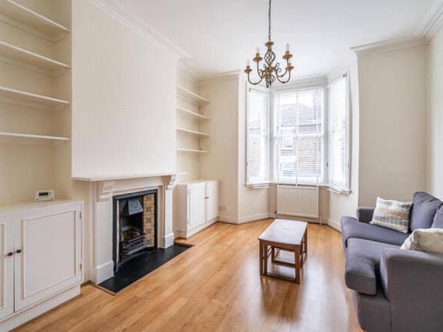 Flat for sale in Cat Hill
