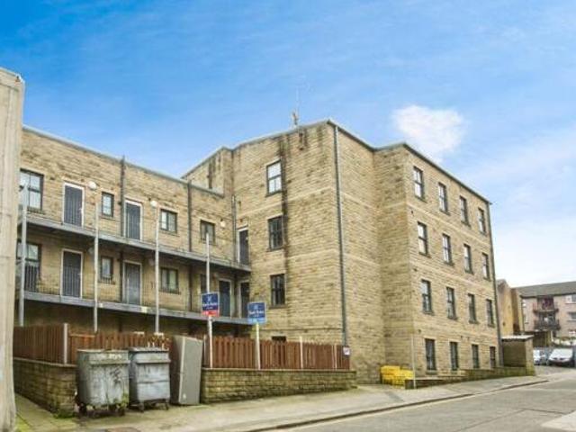 House for sale in Boothtown, Halifax