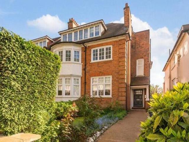 House for sale in Hertfordshire