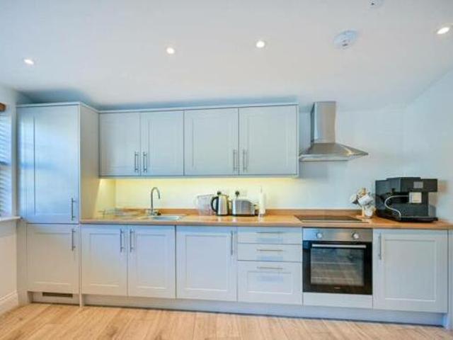 House for sale in Kingston Upon Thames, Greater London