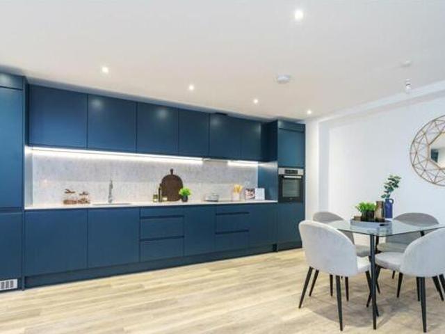 House for sale in Hatching Green, Five Acres