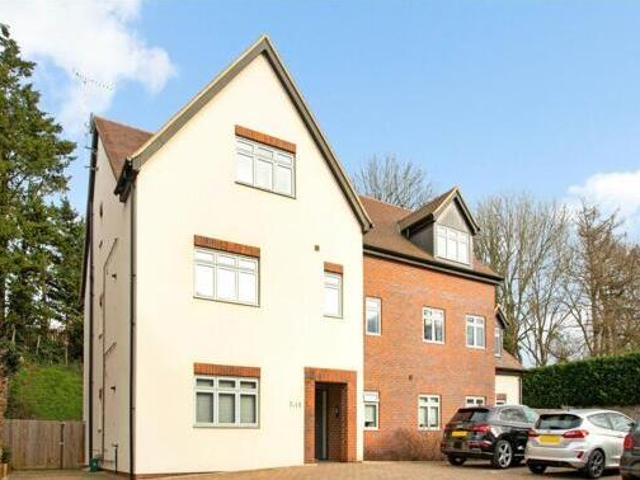 House for sale in Hatching Green, Five Acres