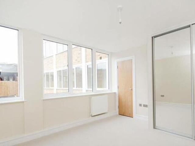 House for sale in Greater London