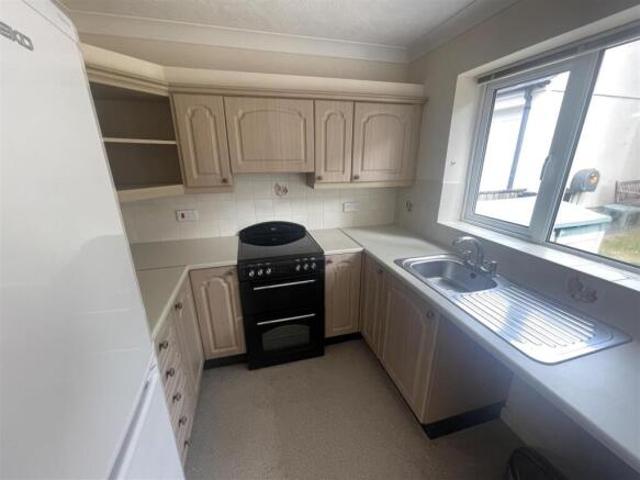 Flat for sale in Mount Wise