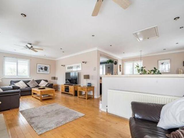 House for sale in Spring Vale, Hampshire