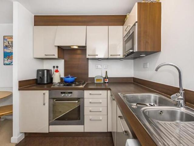 Flat for sale in Walthamstow, Greater London