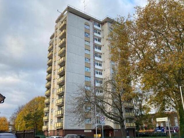 House for sale in Hayes