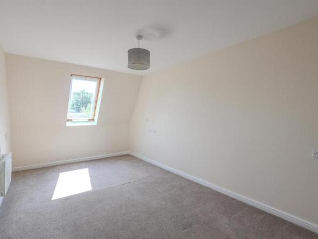 Flat for sale in Hazel Grove, Greater Manchester