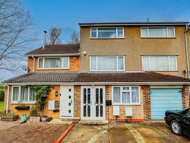 House for sale in Pouchen End, Hertfordshire