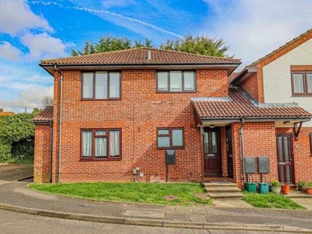 House for sale in Pouchen End, Hertfordshire