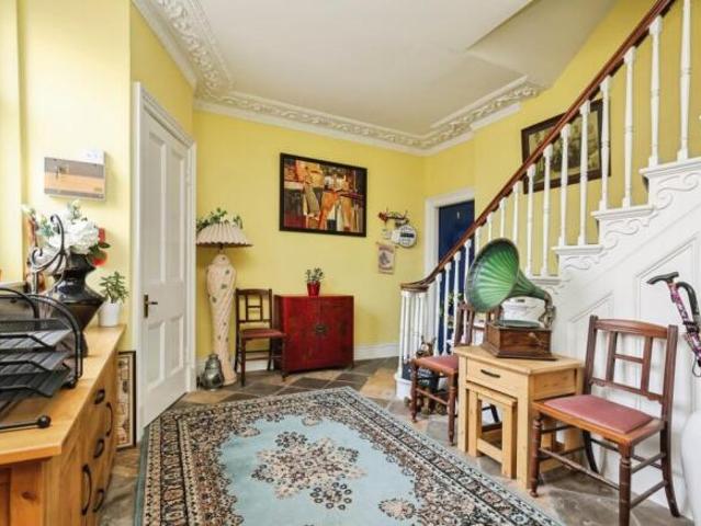 Flat for sale in St John's, Worcestershire