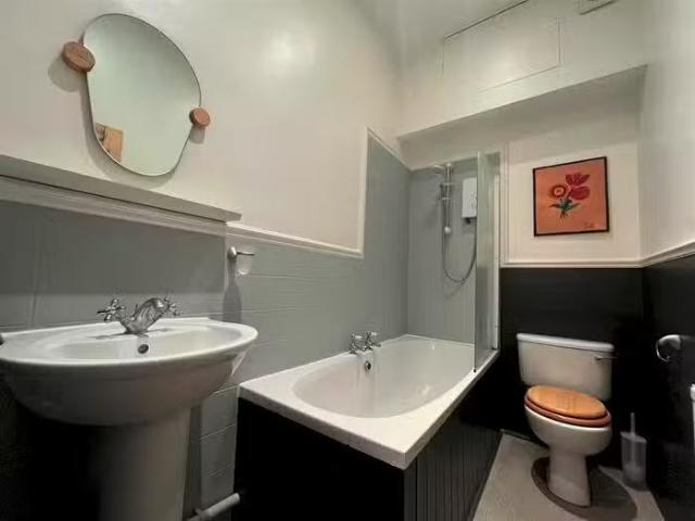 House for sale in Snaresbrook